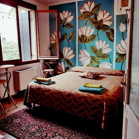 Проживание в семье The Artist Place