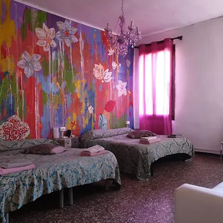 The Artist Place منزل للإقامة